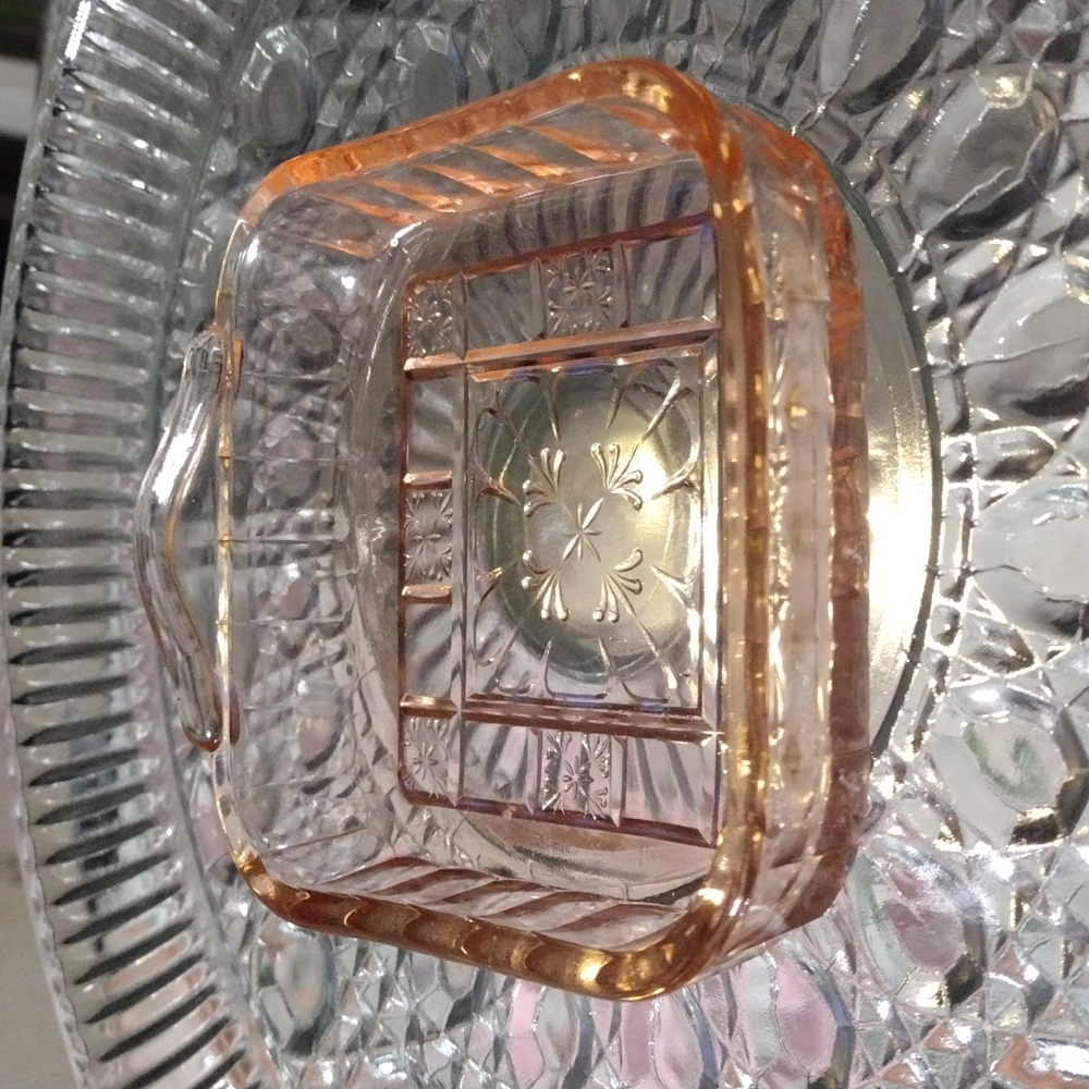 Vintage pink depression glass trinket dish - Picture 2 of 6